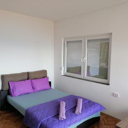 Grey Apartment โอครีด ภายนอก รูปภาพ