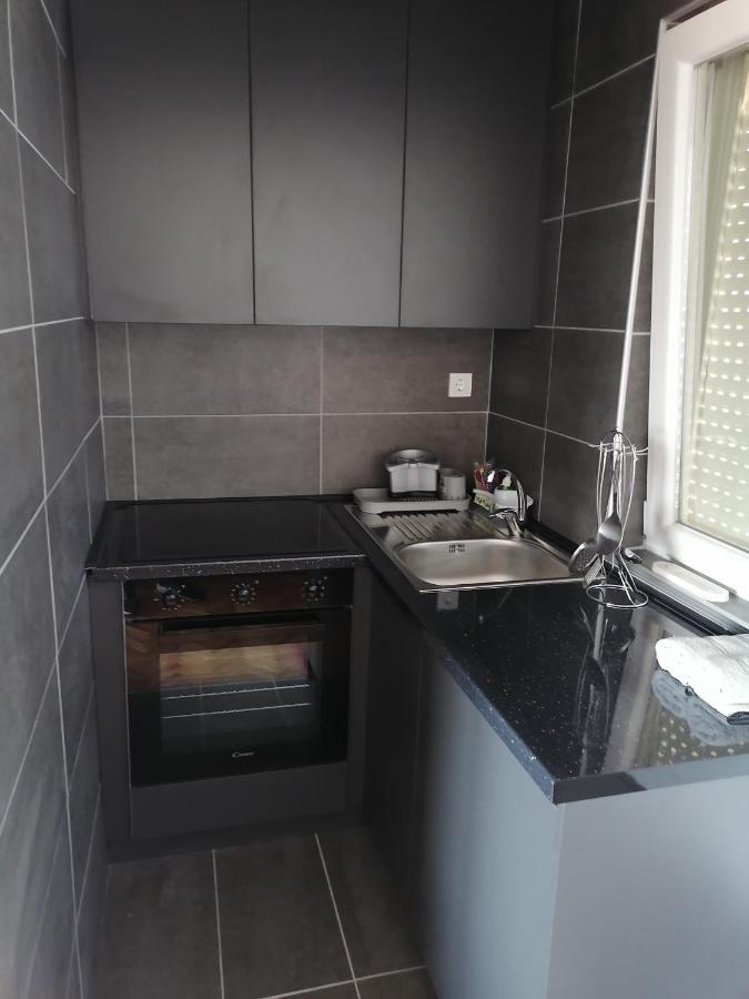 Grey Apartment โอครีด ภายนอก รูปภาพ