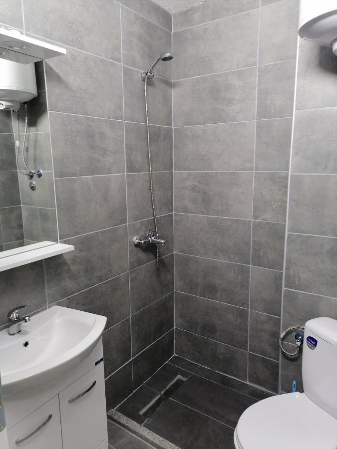 Grey Apartment โอครีด ภายนอก รูปภาพ