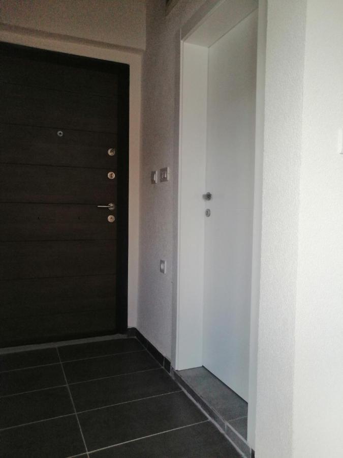 Grey Apartment โอครีด ภายนอก รูปภาพ